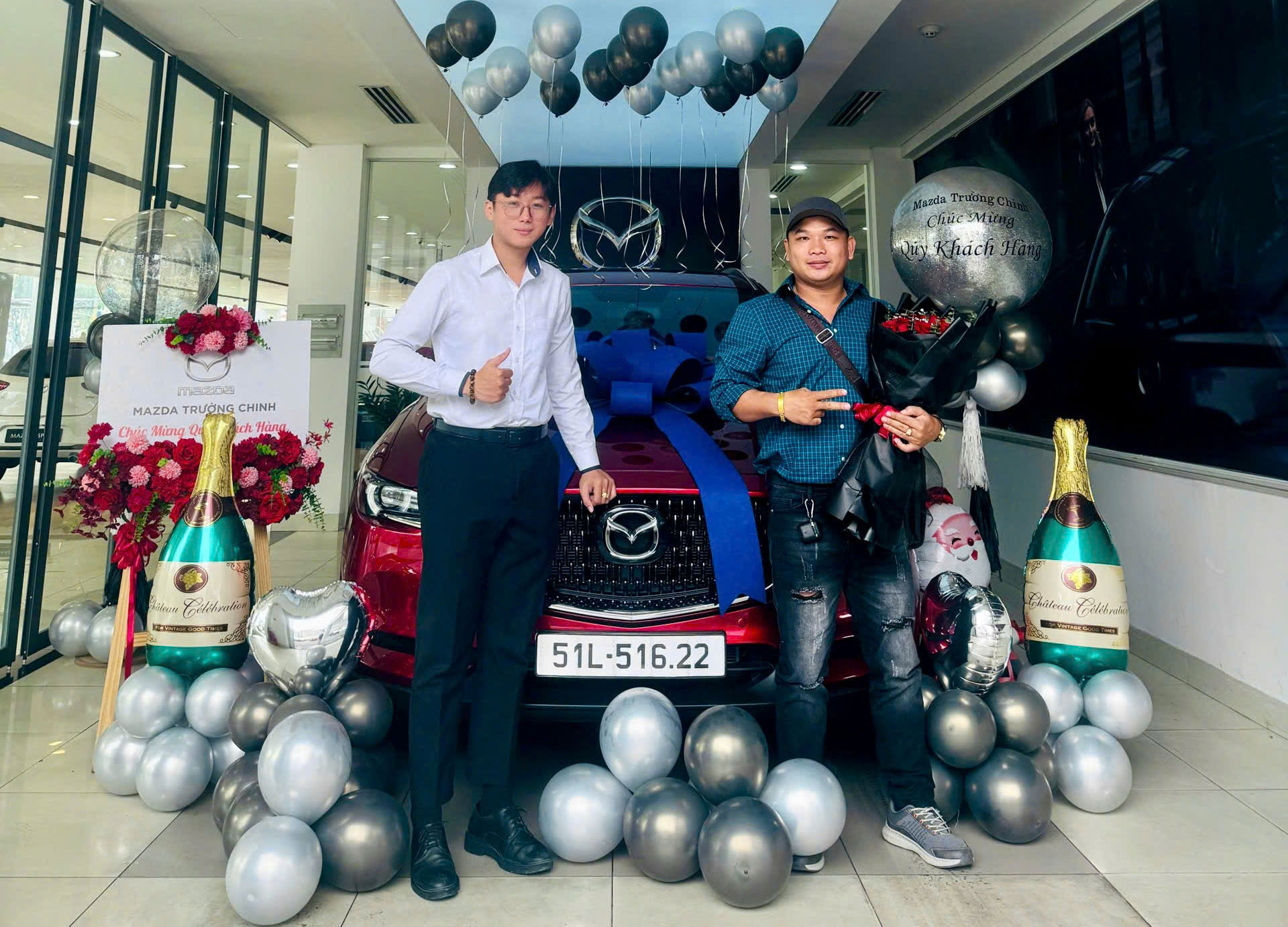 Slide ảnh giao xe ở trang chủ